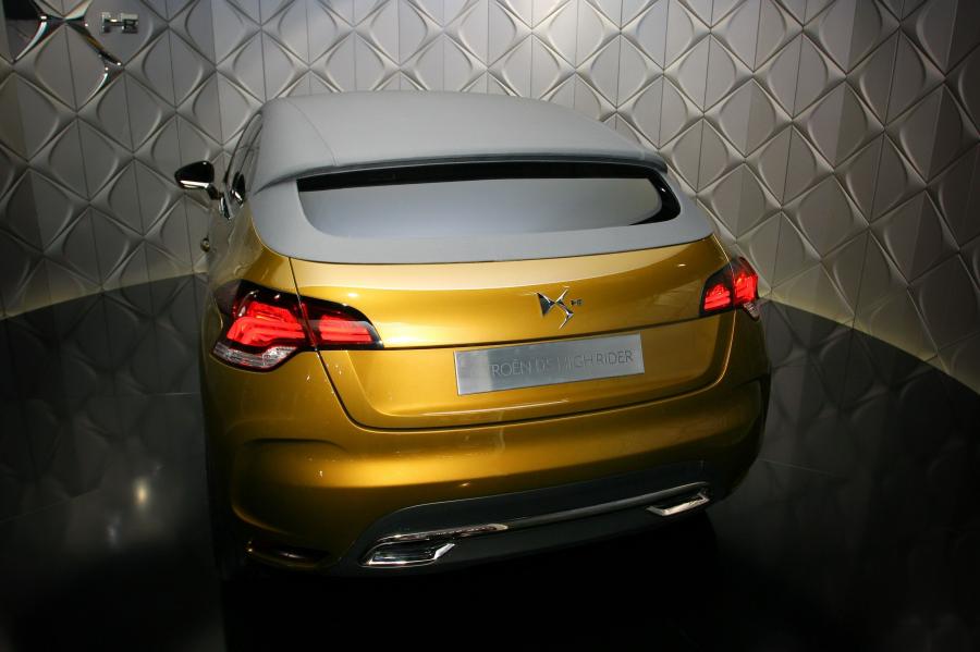  Citroen DS High Rider Concept 2010 года  (фото 21 из 40)